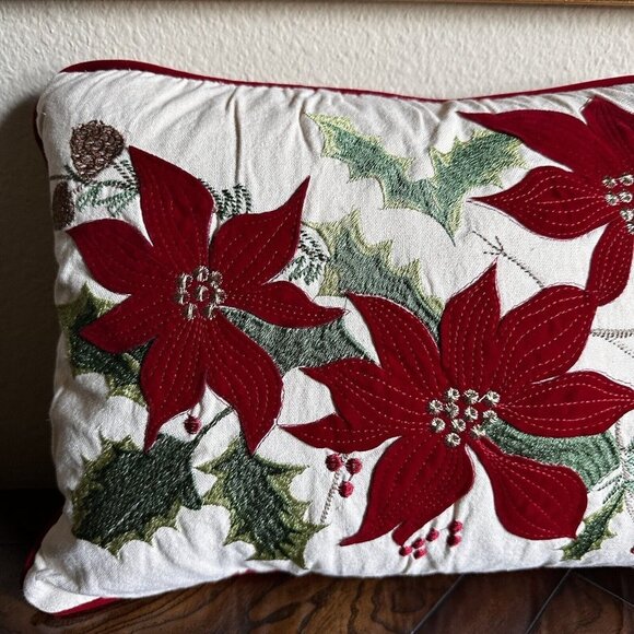 Secret Celebrity Throw Pillow‎ Decor Poinsettia Christmas Down Filled 16" x 12" - Picture 3 of 12